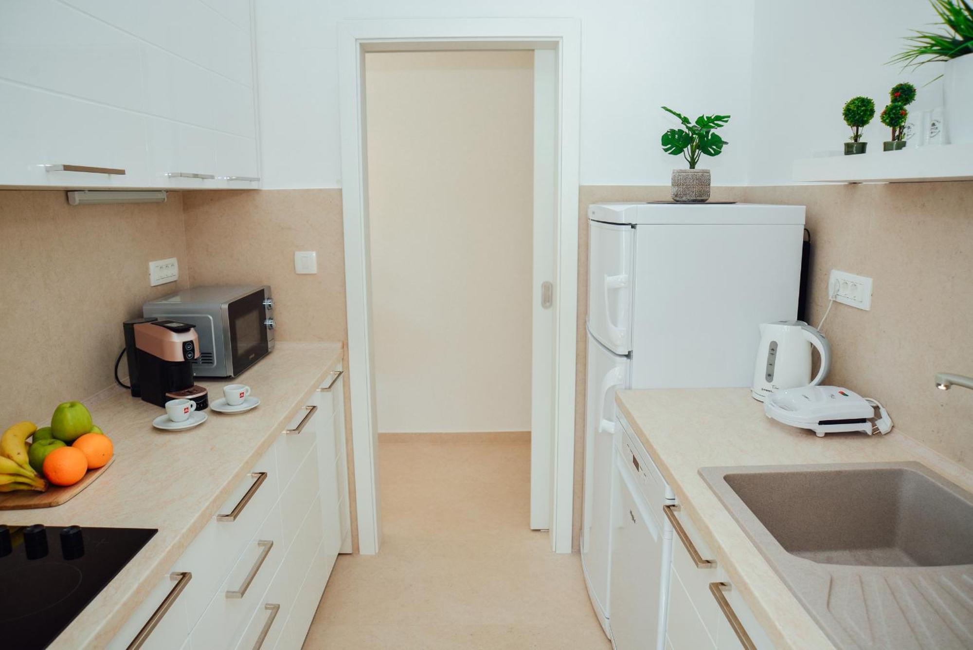 Sea View Apartment For 4 Kotor Luaran gambar